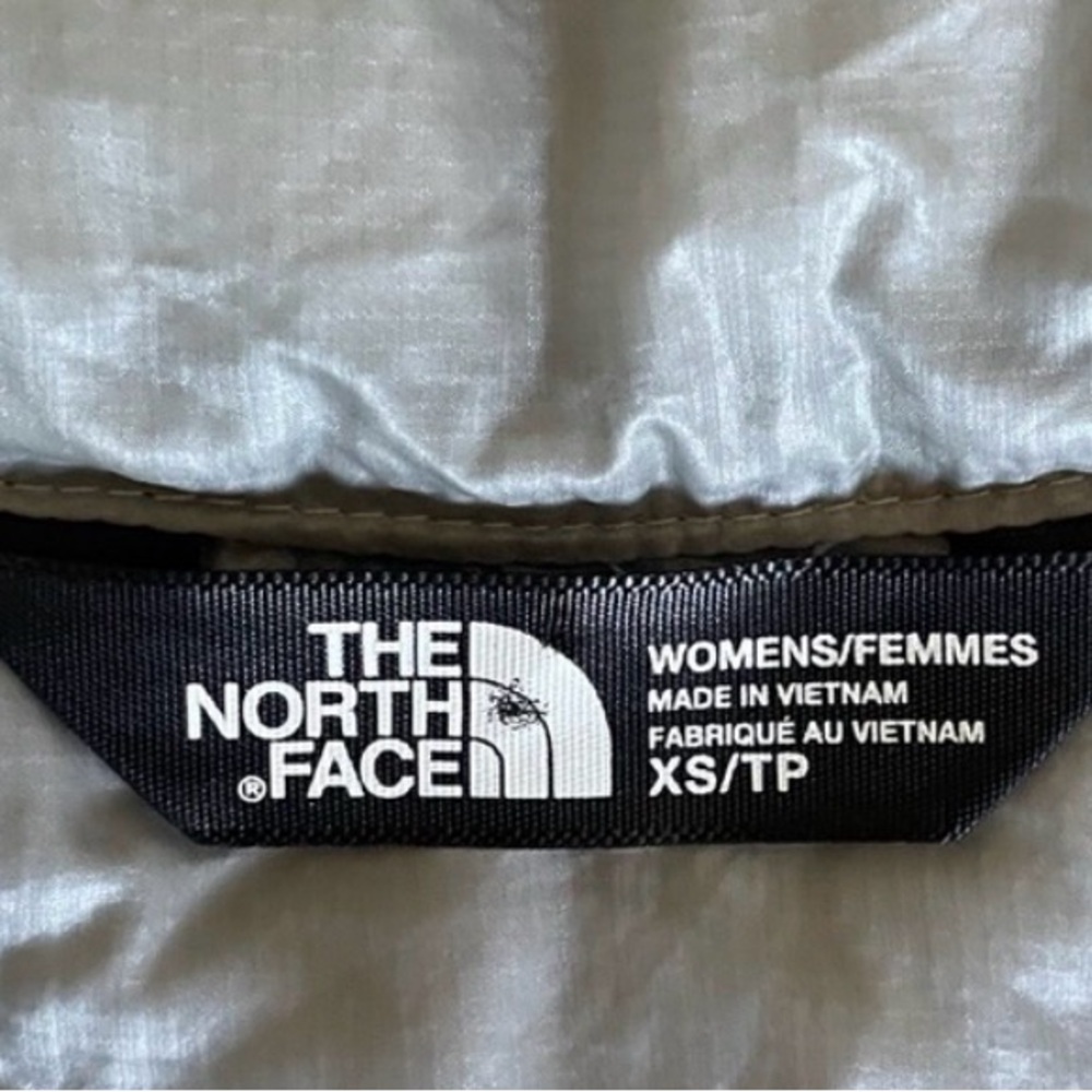 The North Face Spring Jacket - Picture 6 of 6